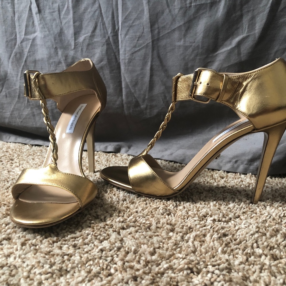 Diane VonFurstenburg Gold Heels